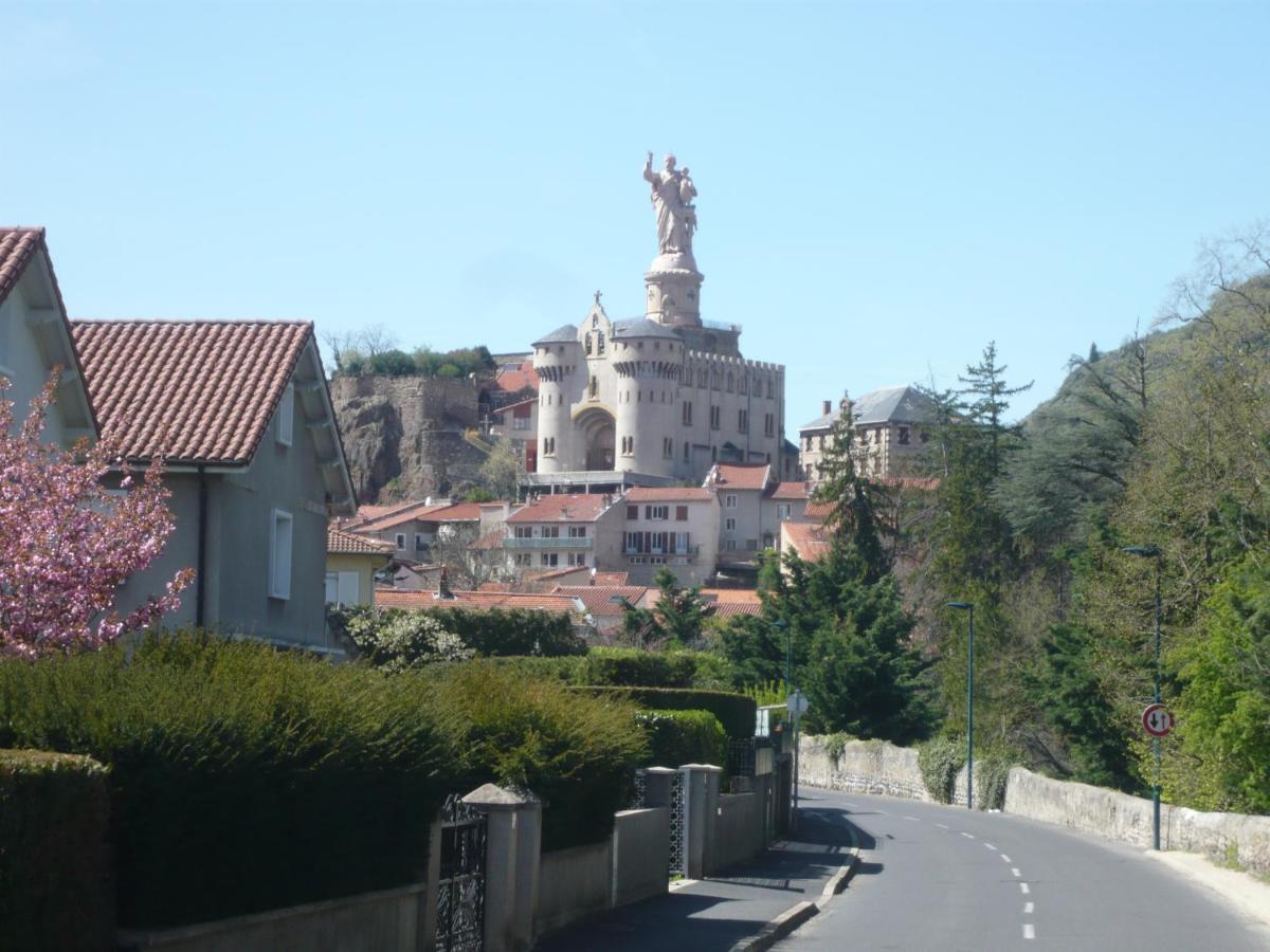 Le Petit St Jacques Apartment Le Puy-en-Velay Ngoại thất bức ảnh