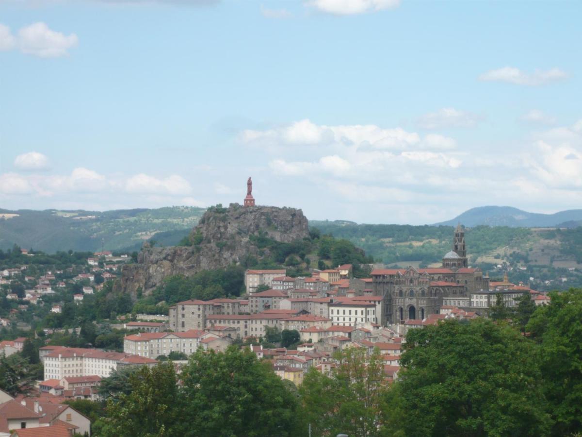 Le Petit St Jacques Apartment Le Puy-en-Velay Ngoại thất bức ảnh